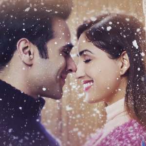 Hua Hain Aaj Pehli Baar Lyrics From Sanam Re Movie