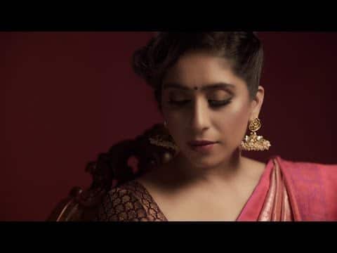 Madhaniya Lyrics (English Meaning) – Neha Bhasin