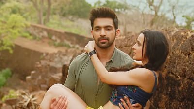 Main Jaandiyaan Lyrics (Translation) – Neha Bhasin Ft. Piyush Mehroliyaa