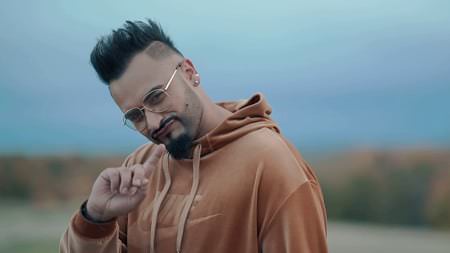 Adha Pind Ft. Sukh Sandhu Gurj Sidhu
