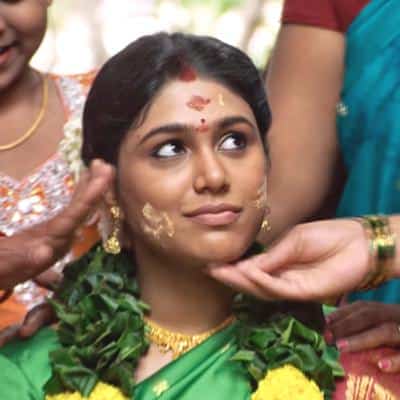 Vilagaadhe Enadhuyirae lyrics translation Oru Kuppai Kathai