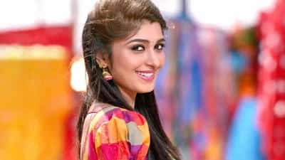 Shaane Top Agavle Lyrics | Translation | Sinnga (Film)