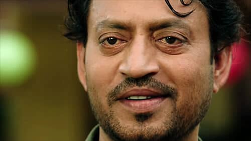 Jaane Tere Shehar Lyrics Translation | Jazbaa | Irrfan Khan