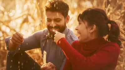 Innunu Bekagide Lyrics Translation – Mundina Nildana