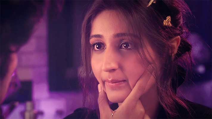 Nayan Ne Bandh Rakhine Lyrics Translation – Dhvani & Jubin