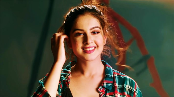 Pyar Ho Jayega Lyrics Translation — Vishal Mishra