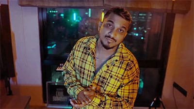 Spicy Lyrics — Divine