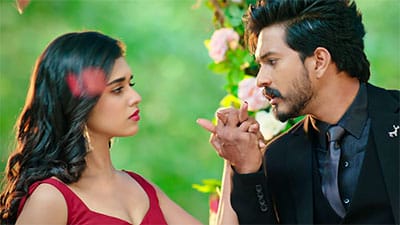 Ennai-Aalum-Pennilave-Lyrics-Velan