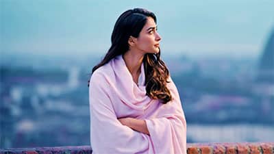 Soch Liya Lyrics Translation — Prabhas | Radhe Shyam