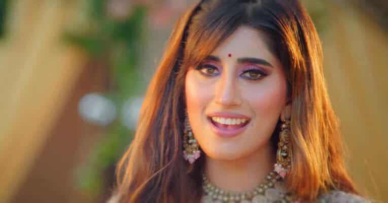 Kamle Lyrics Translation — Akasa | Yasser Desai