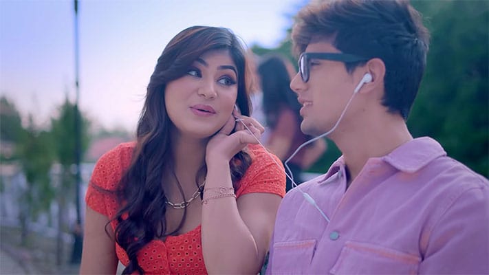 Teri Mohabbat Lyrics Translation — Antara Mitra | Saaj Bhatt