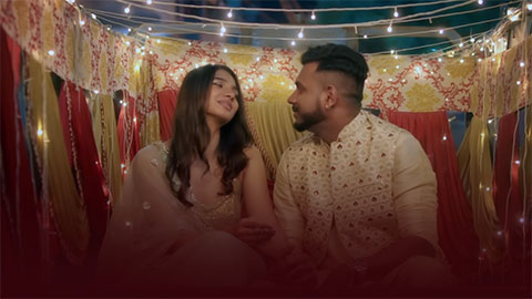 Maan Meri Jaan Lyrics Translation — King | Champagne Talk | Tune Mujhko Pagal Hai Kya