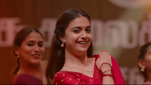 Kodi Parakura Kaalam Lyrics Translation — Maamannan | Keerthy Suresh