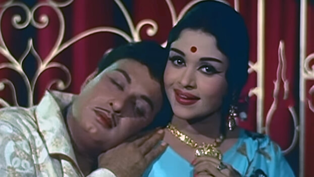 Anbe Vaa lyrics english Raajavin Parvai