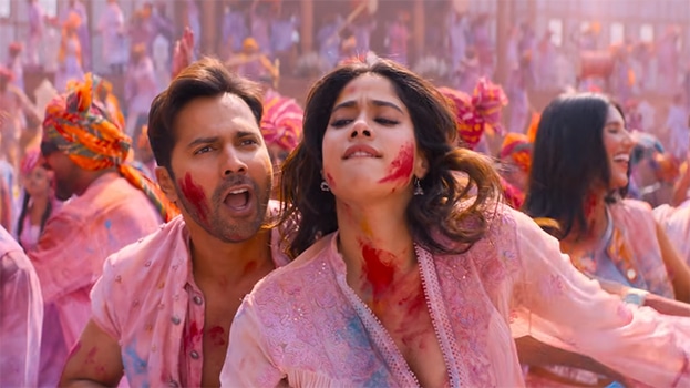 Panwadi (From “Sunny Sanskari Ki Tulsi Kumari”) Lyrics Translation | Khesari Lal Yadav